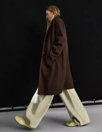 Abrigo largo de tacto suave – Chaquetas y abrigos
