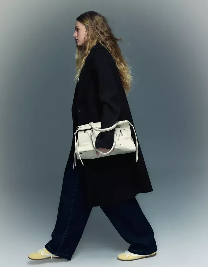Abrigo largo de tacto suave – Chaquetas y abrigos Abrigo largo de tacto suave – Chaquetas y abrigos