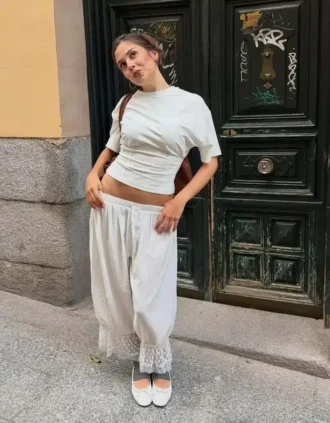 Bailarinas con lazo – Mujer