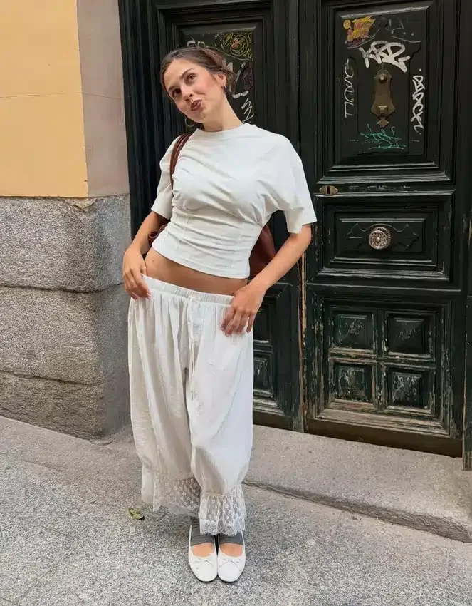Bailarinas con lazo – Mujer Bailarinas con lazo – Mujer