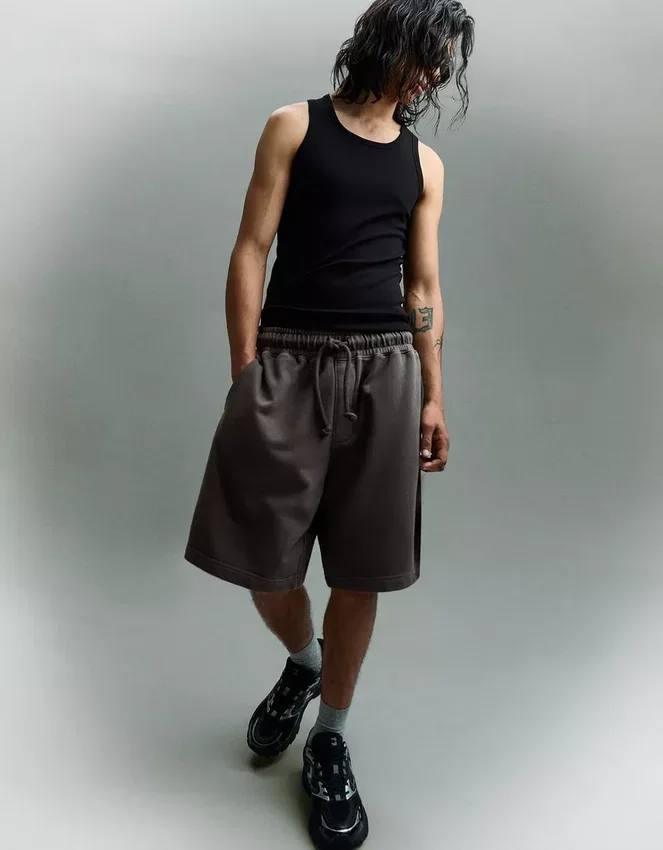 Bermudas de corte recto con lavado desgastado – Pantalones cortos y bermudas Bermudas de corte recto con lavado desgastado – Pantalones cortos y bermudas