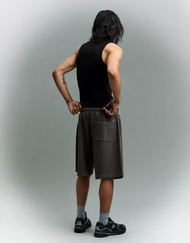 Bermudas de corte recto con lavado desgastado – Pantalones cortos y bermudas Bermudas de corte recto con lavado desgastado – Pantalones cortos y bermudas