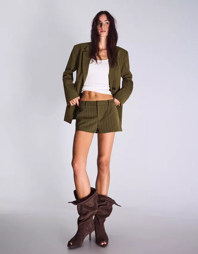 Blazer a rayas con doble botonadura – Chaquetas y gabardinas Blazer a rayas con doble botonadura – Chaquetas y gabardinas