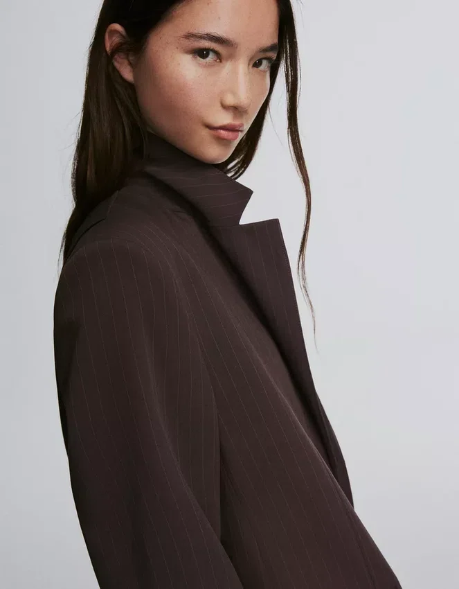 Blazer a rayas con doble botonadura – Chaquetas y gabardinas Blazer a rayas con doble botonadura – Chaquetas y gabardinas