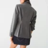 Blazer con pinzas traseras – Chaquetas y gabardinas Blazer con pinzas traseras – Chaquetas y gabardinas