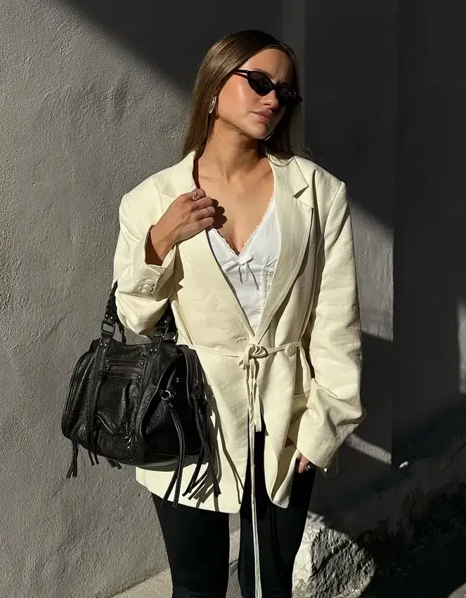 Blazer holgado con cordón – Chaquetas y gabardinas Blazer holgado con cordón – Chaquetas y gabardinas