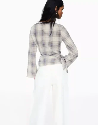 Blusa cruzada estampada