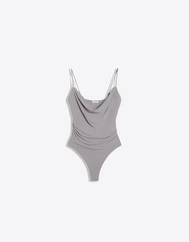 Body drapeado con tirantes Body drapeado con tirantes