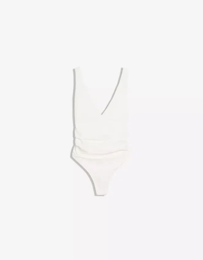Body fruncido con tirantes Body fruncido con tirantes