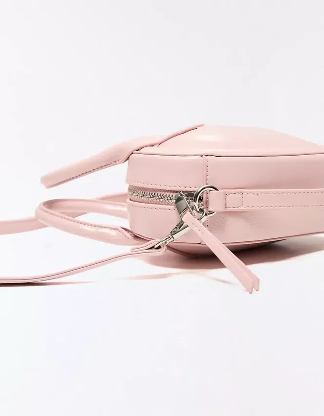 Bolso mini con corazón Bolso mini con corazón
