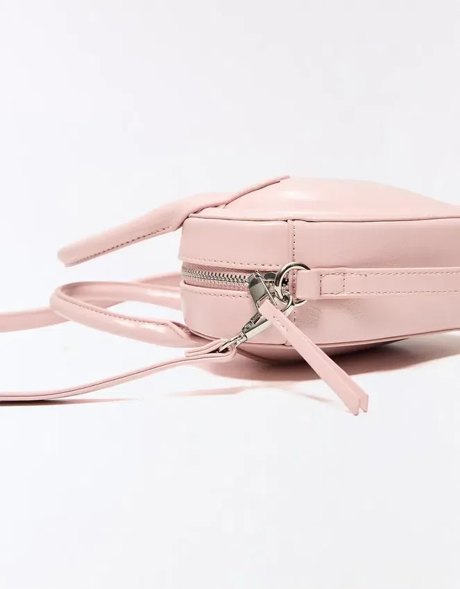 Bolso mini con corazón Bolso mini con corazón