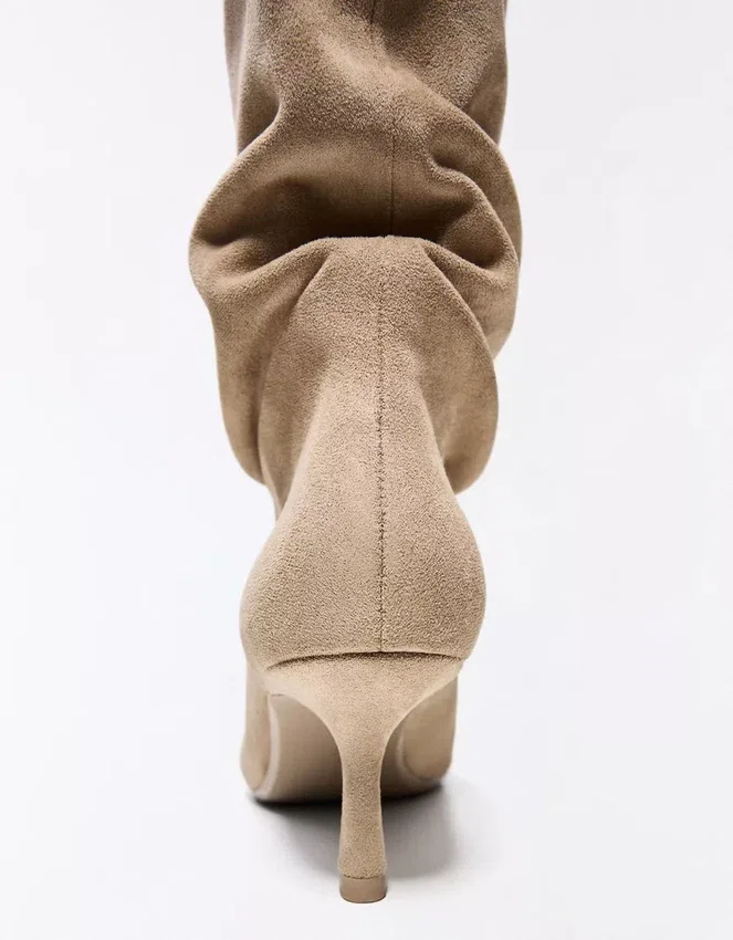 Botas de tacón bajo abierto – Botines y botines Botas de tacón bajo abierto – Botines y botines