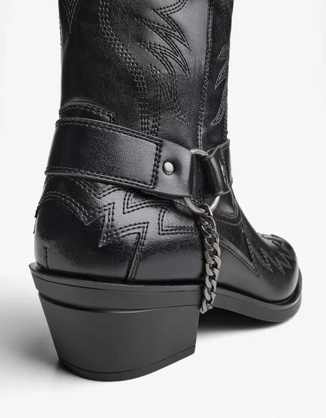 Botas vaqueras con detalle de cadena – Botines – Hombre Botas vaqueras con detalle de cadena – Botines – Hombre