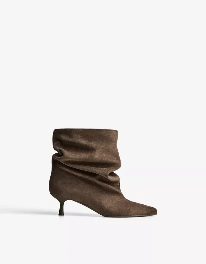 Botines holgados con tacones bajos – Botas y botines Botines holgados con tacones bajos – Botas y botines