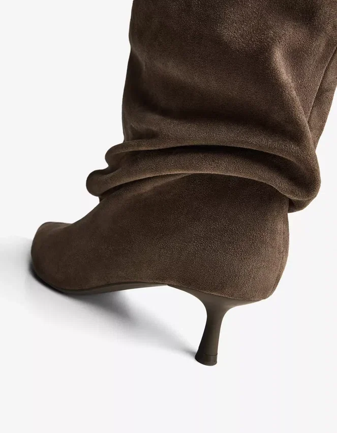 Botines holgados con tacones bajos – Botas y botines Botines holgados con tacones bajos – Botas y botines