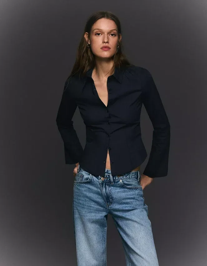Camisa Fit con mangas acampanadas – Camisas y blusas Camisa Fit con mangas acampanadas – Camisas y blusas