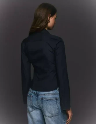 Camisa Fit con mangas acampanadas – Camisas y blusas