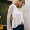 Camiseta con volantes de encaje – #Bershkastyle – Mujer