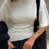 Camiseta de manga corta con fruncido Camiseta de manga corta con fruncido