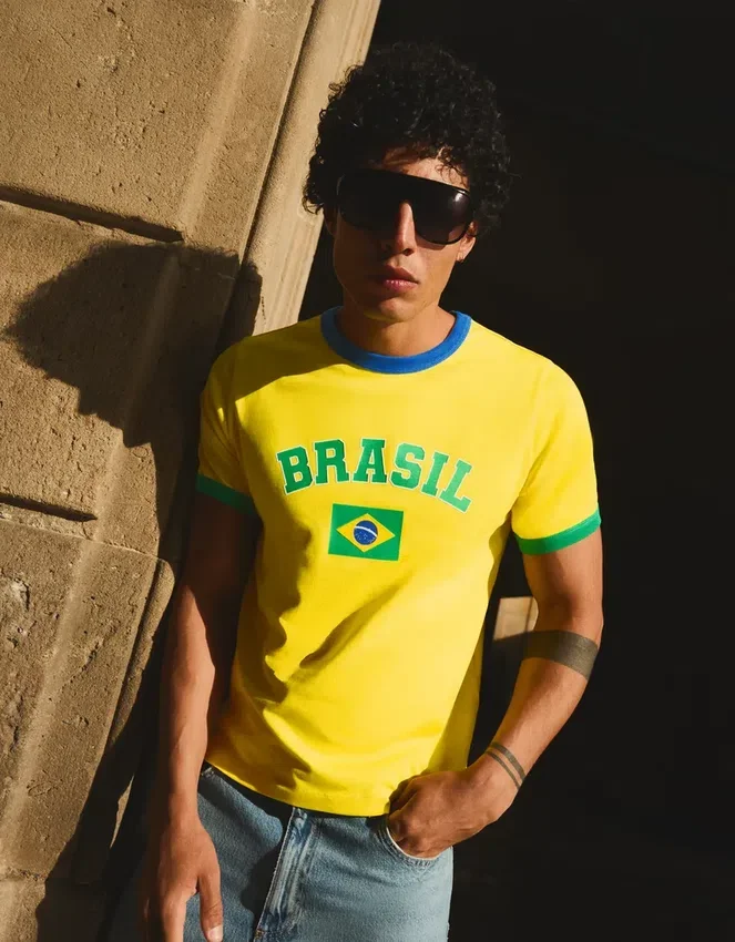 Camiseta estampada de corte Slim Fit Camiseta estampada de corte Slim Fit