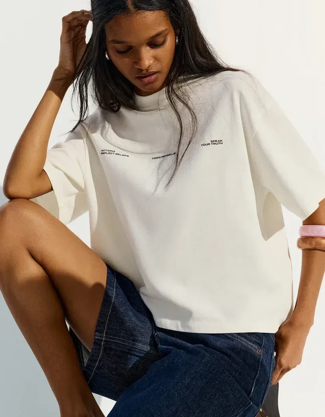 Camiseta oversize con estampado Camiseta oversize con estampado