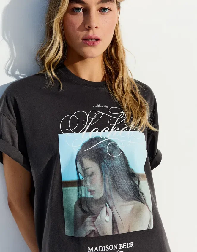 Camiseta oversize de Madison Beer Camiseta oversize de Madison Beer