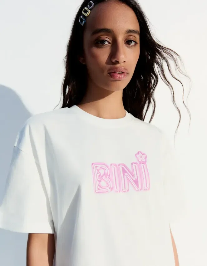 Camiseta oversize estampada Bini Camiseta oversize estampada Bini