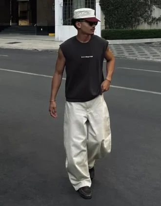 Camiseta sin mangas bordada