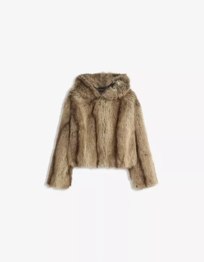 Chaqueta con capucha de pelo sintético Chaqueta con capucha de pelo sintético