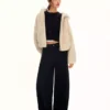 Chaqueta con capucha de pelo sintético – Chaquetas y gabardinas Chaqueta con capucha de pelo sintético – Chaquetas y gabardinas