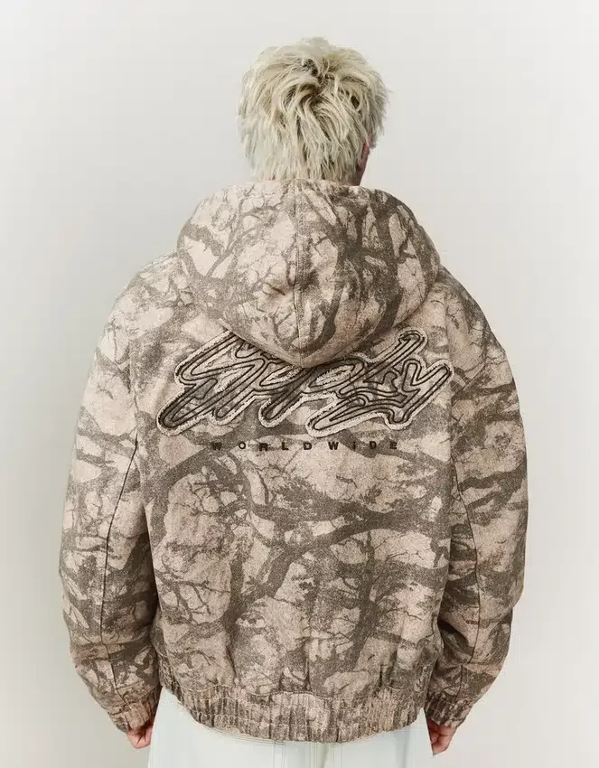Chaqueta con capucha estampada – Chaquetas Chaqueta con capucha estampada – Chaquetas