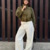 Chaqueta con hebillas fruncidas Chaqueta con hebillas fruncidas