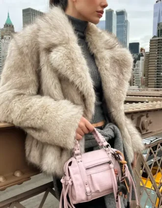 Chaqueta con solapas de pelo sintético – Mujer Chaqueta con solapas de pelo sintético – Mujer
