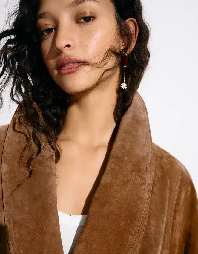 Chaqueta de ante de doble botonadura – Chaquetas y gabardinas Chaqueta de ante de doble botonadura – Chaquetas y gabardinas