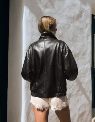 Chaqueta de cuero con cuello de embudo – Mujer Chaqueta de cuero con cuello de embudo – Mujer