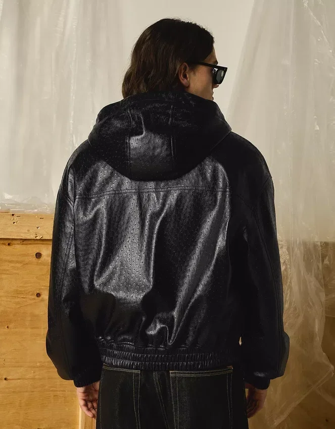 Chaqueta de Faux Leather con capucha – Chaquetas Chaqueta de Faux Leather con capucha – Chaquetas