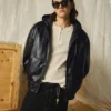 Chaqueta de Faux Leather con capucha – Chaquetas Chaqueta de Faux Leather con capucha – Chaquetas