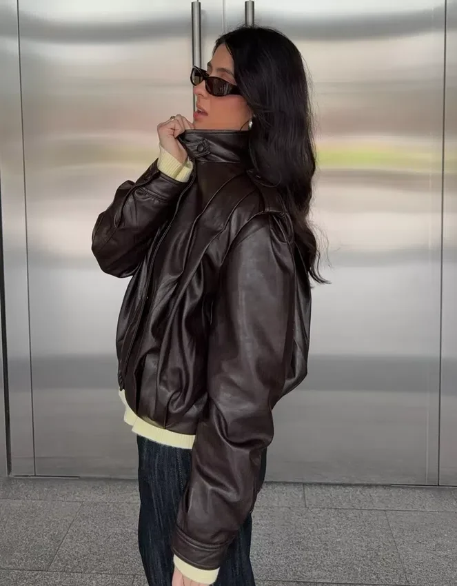 Chaqueta plisada de Faux Leather – Chaquetas y gabardinas Chaqueta plisada de Faux Leather – Chaquetas y gabardinas
