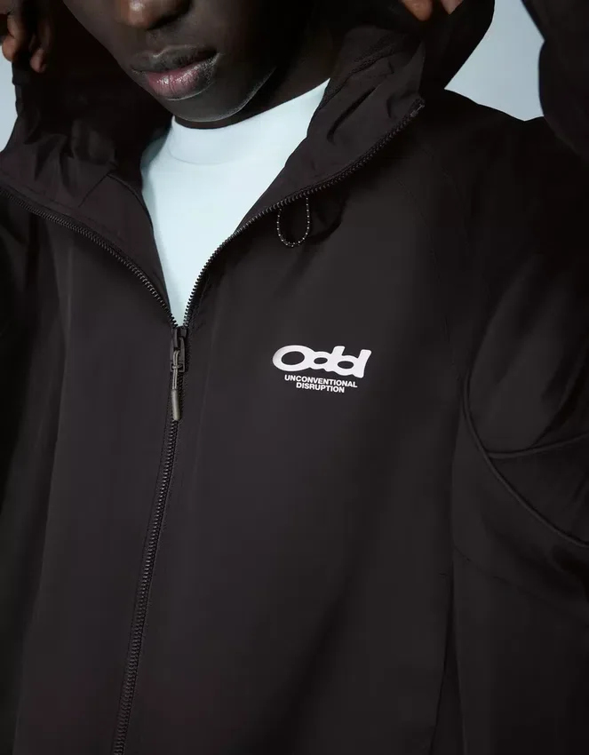 Chaqueta técnica con capucha – Chaquetas – Hombre Chaqueta técnica con capucha – Chaquetas – Hombre