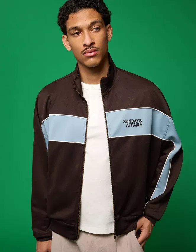 Chaqueta técnica estampada – Sudaderas y jerséis con capucha Chaqueta técnica estampada – Sudaderas y jerséis con capucha