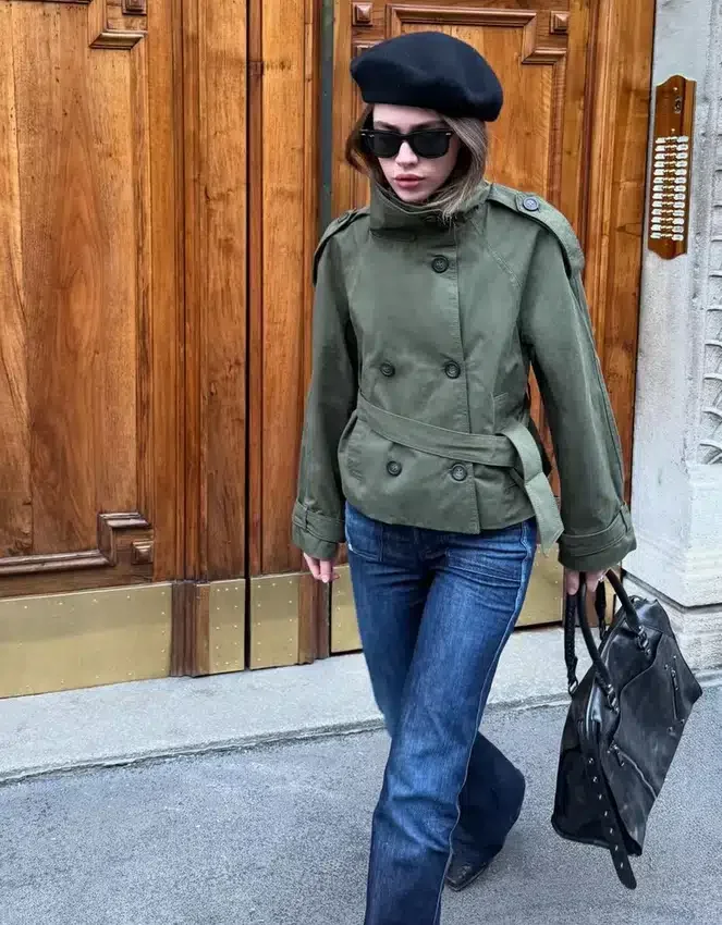 Chaqueta trench con cuello de embudo Chaqueta trench con cuello de embudo