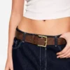 Cinturón con hebilla dorada – Accesorios