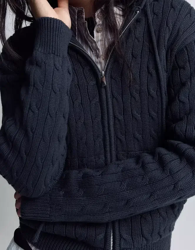 Cárdigan con cremallera de punto trenzado – Jerseis y cárdigans Cárdigan con cremallera de punto trenzado – Jerseis y cárdigans