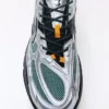 Detalle deportivo asimétrico – Zapatillas Detalle deportivo asimétrico – Zapatillas
