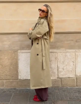 Gabardina larga con cinturón