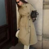 Gabardina larga con cinturón – Chaquetas y abrigos Gabardina larga con cinturón – Chaquetas y abrigos