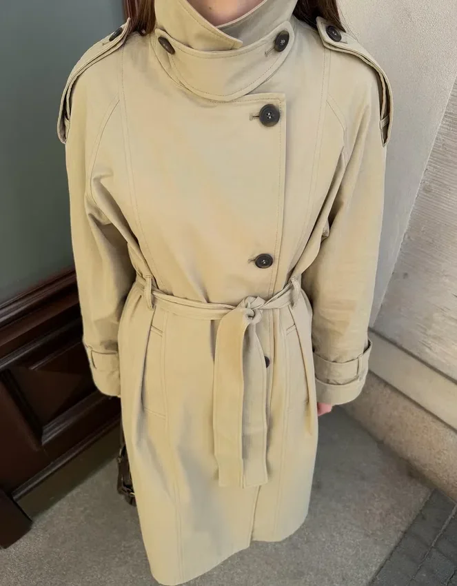 Gabardina larga con cinturón – Chaquetas y abrigos Gabardina larga con cinturón – Chaquetas y abrigos
