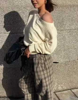 Jersey con cuello asimétrico