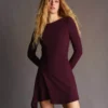 Minivestido asimétrico de manga larga con bajo acampanado – Vestidos y monos Minivestido asimétrico de manga larga con bajo acampanado – Vestidos y monos