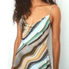 Minivestido con cuello halter Minivestido con cuello halter